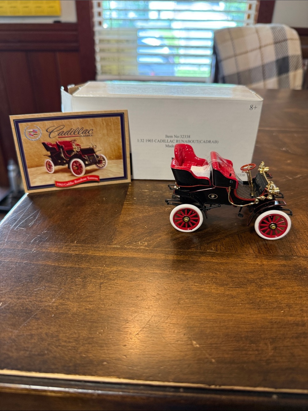 Cadillac Classics 1903 Cadillac Runabout Tonneau toy car in like new condition